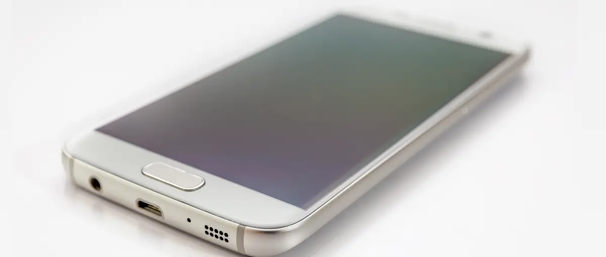 Accidental Water Spill Cripples Samsung Galaxy S6
