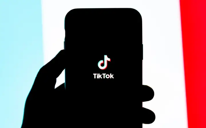 Poll: TikTok Users Frustrated with U.S. Government, Unconcerned About Chinese Spying